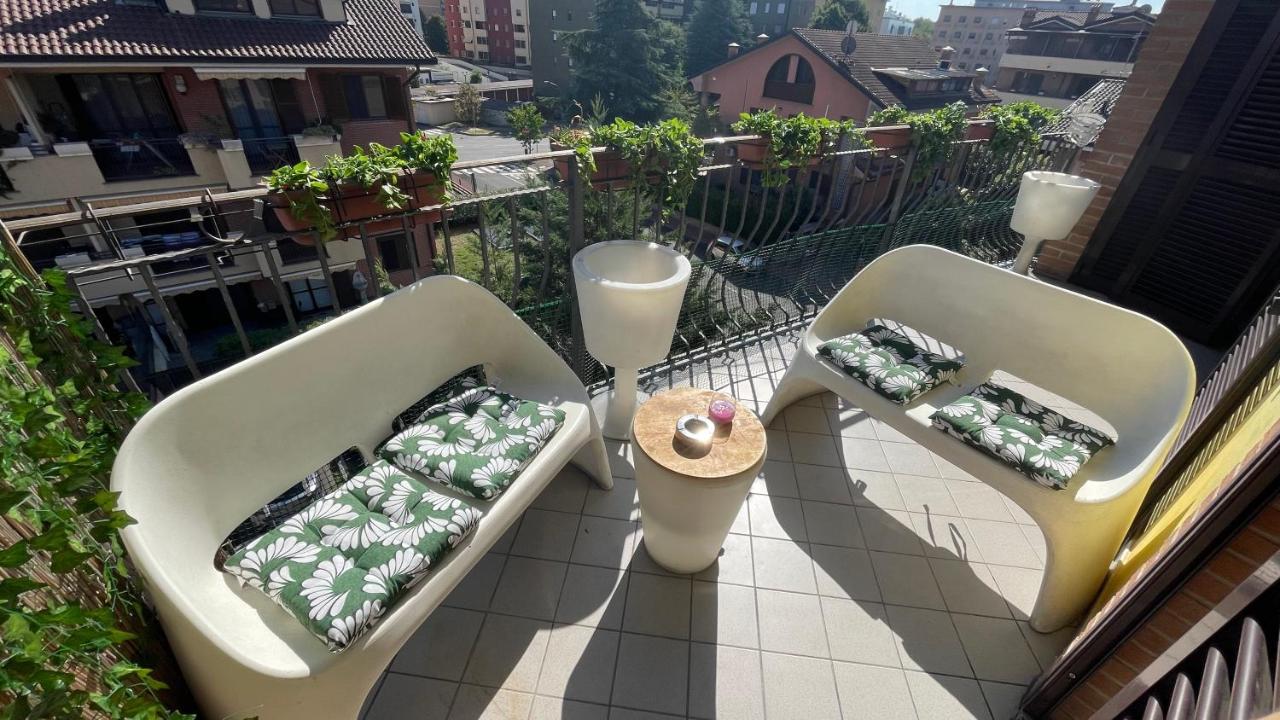 Dehomes - Relax & Business Apartments Buccinasco Bagian luar foto