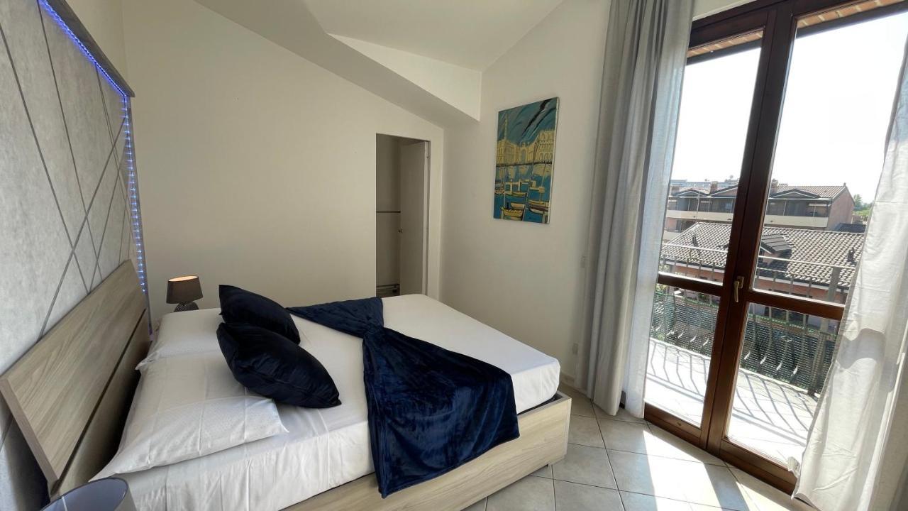 Dehomes - Relax & Business Apartments Buccinasco Bagian luar foto