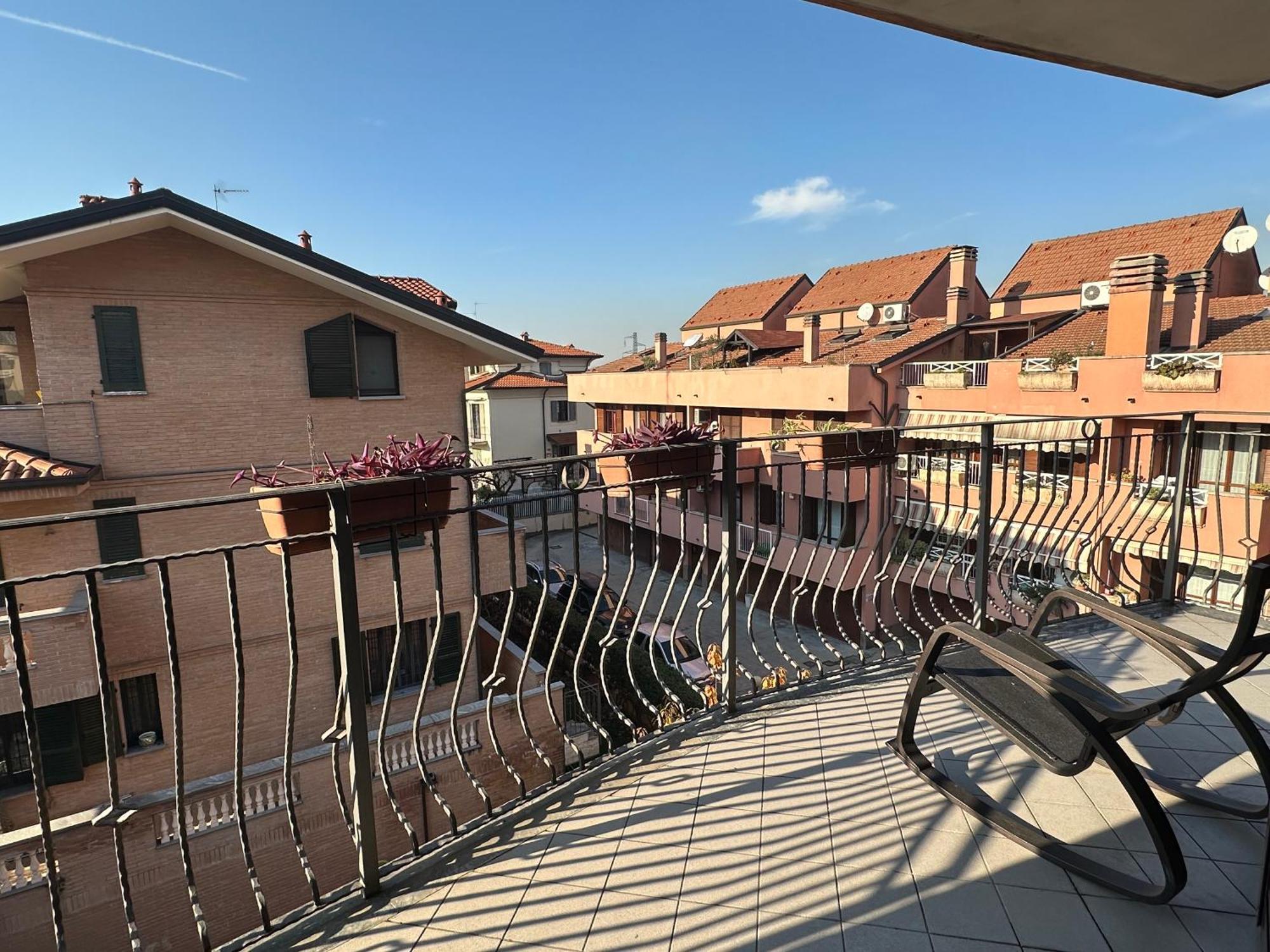Dehomes - Relax & Business Apartments Buccinasco Bagian luar foto