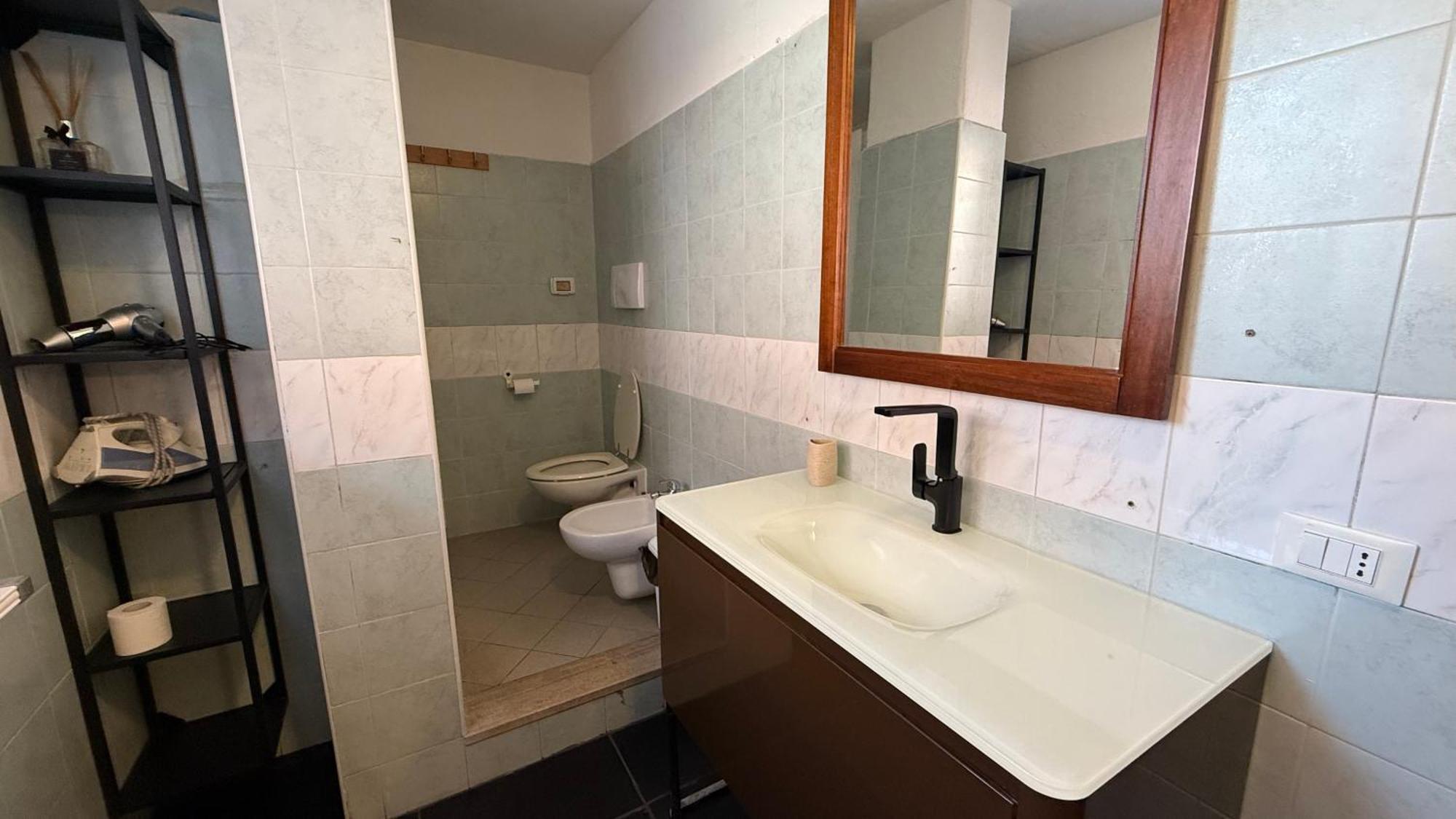 Dehomes - Relax & Business Apartments Buccinasco Bagian luar foto